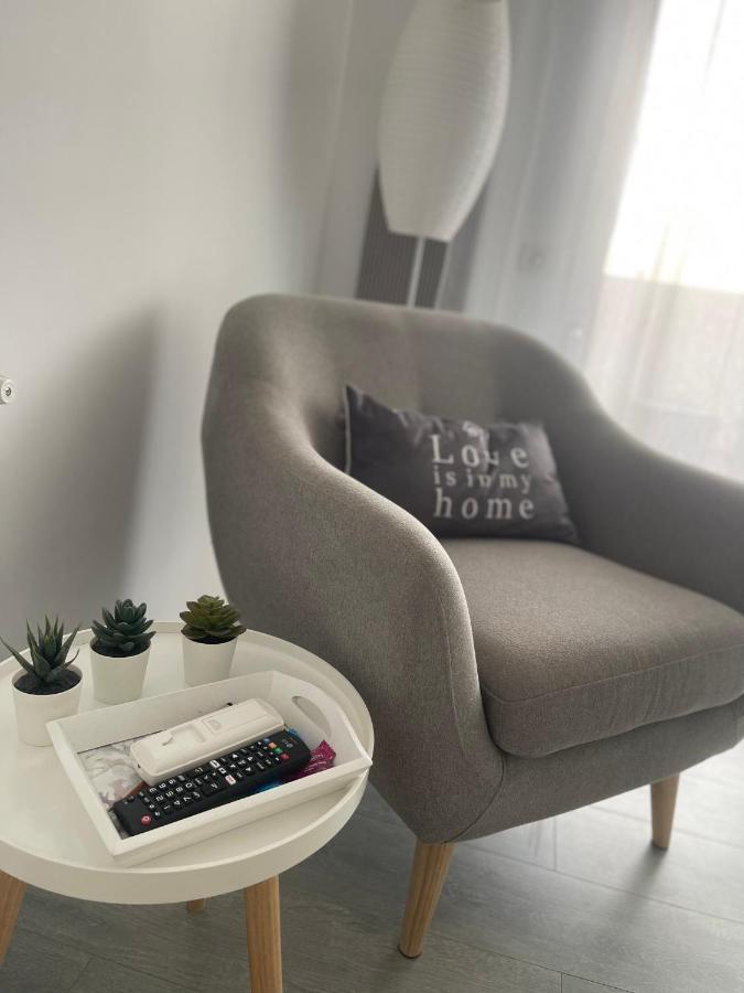 MiraMar Studio Apartment Năvodari Exterior foto